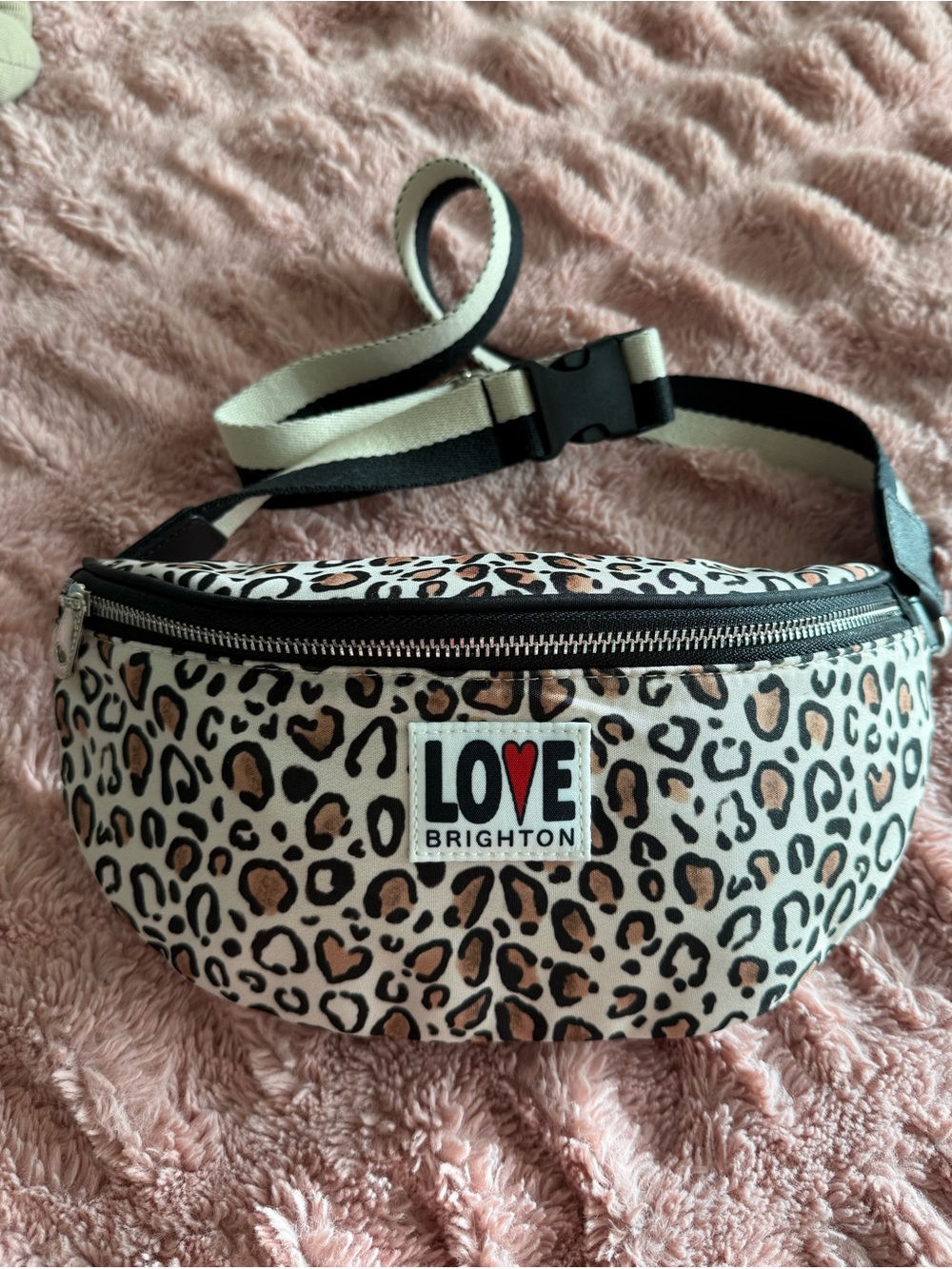 Brighton & BETSEY ANIMAL print bag & Betsey Johnson pouch TWO FER NWOT - Picture 11 of 11
